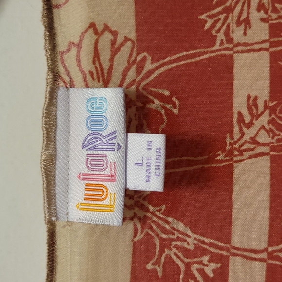 Lularoe Shirley Kimono - Picture 3 of 5